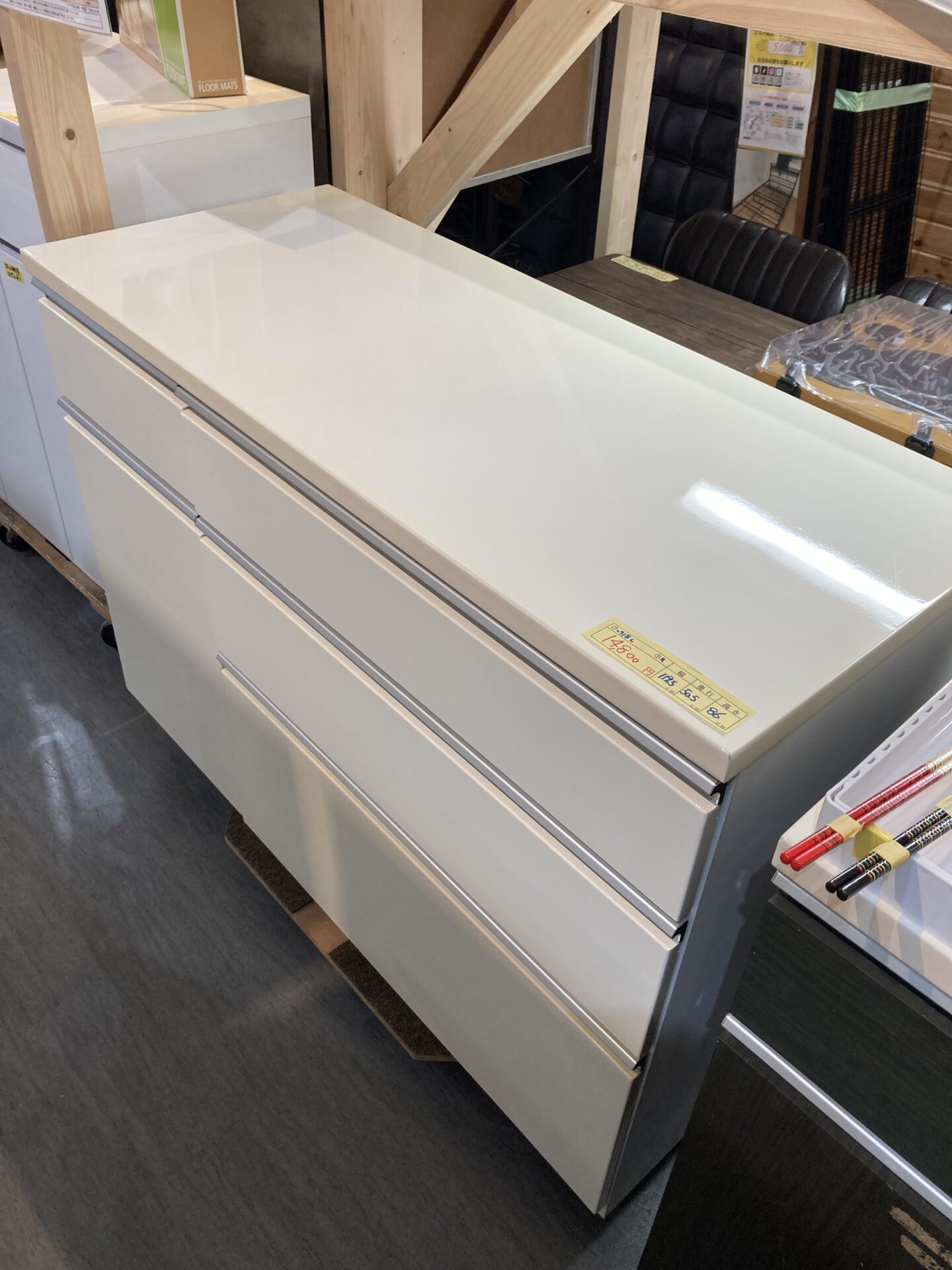 家具 食器棚 ロータイプ【0918沖縄市ミライ在庫】